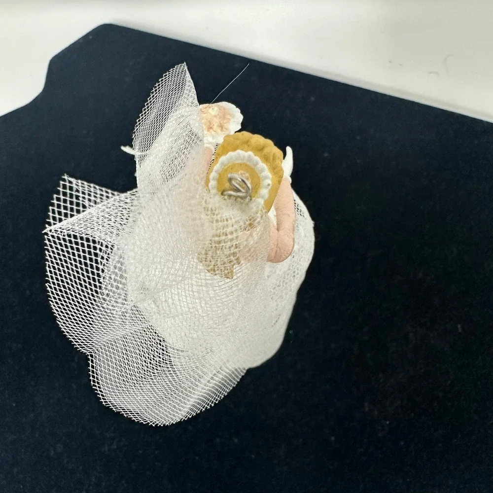 Barbie Ornament Female OS White Wedding Day 1997 Hallmark Keepsake Vintage Style